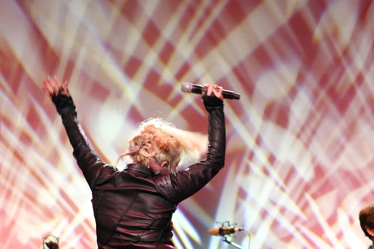 Cyndi Lauper performing in Sydney in 2011